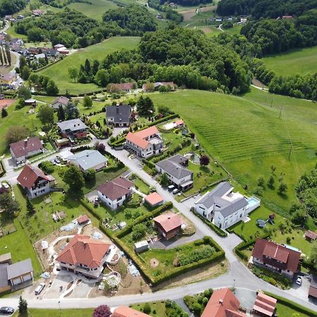Ferienwohnung Berghausen Esterno foto